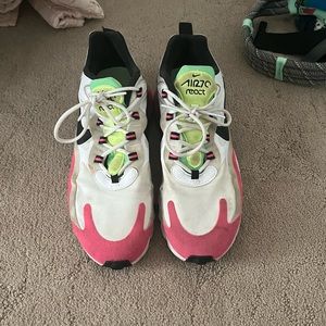 nike airmax 270 react